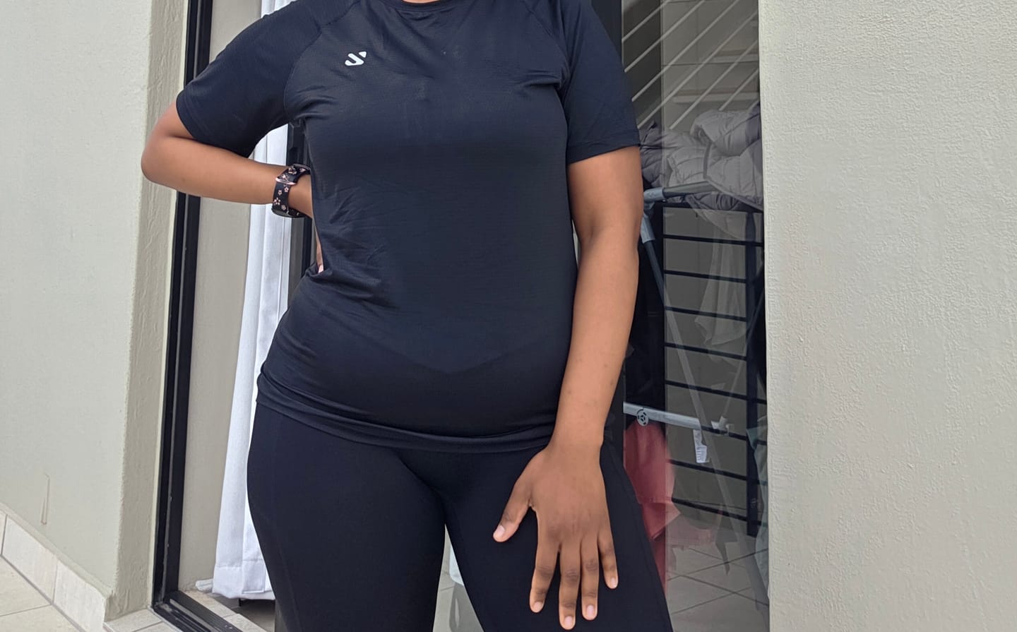 Customer photo review of Active T-Shirt & 7/8 Butt-Lifting Leggings Set