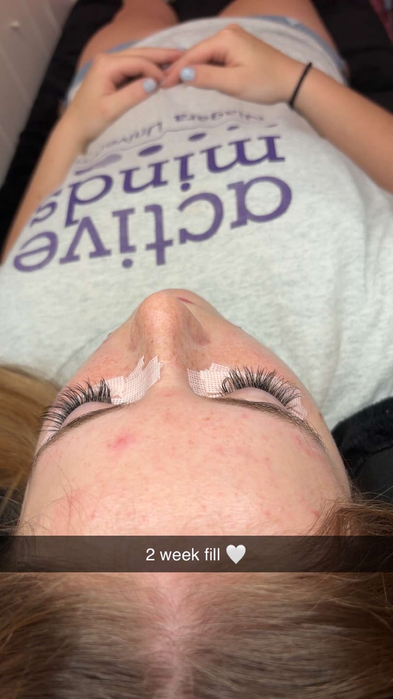 Customer photo review of UV Lash Glue Clear 5ml