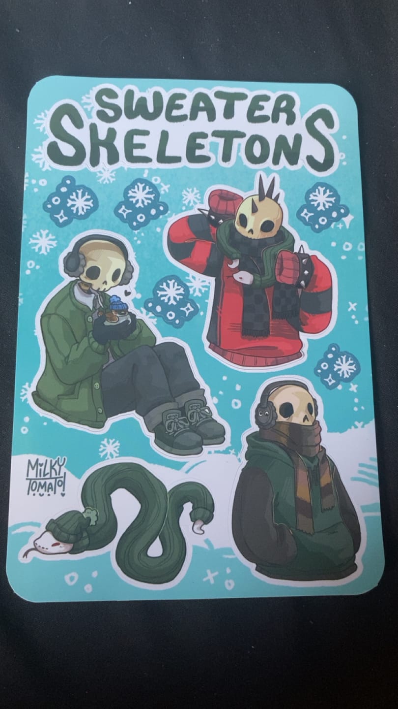 Customer photo review of Creepy Mystery Gift Box