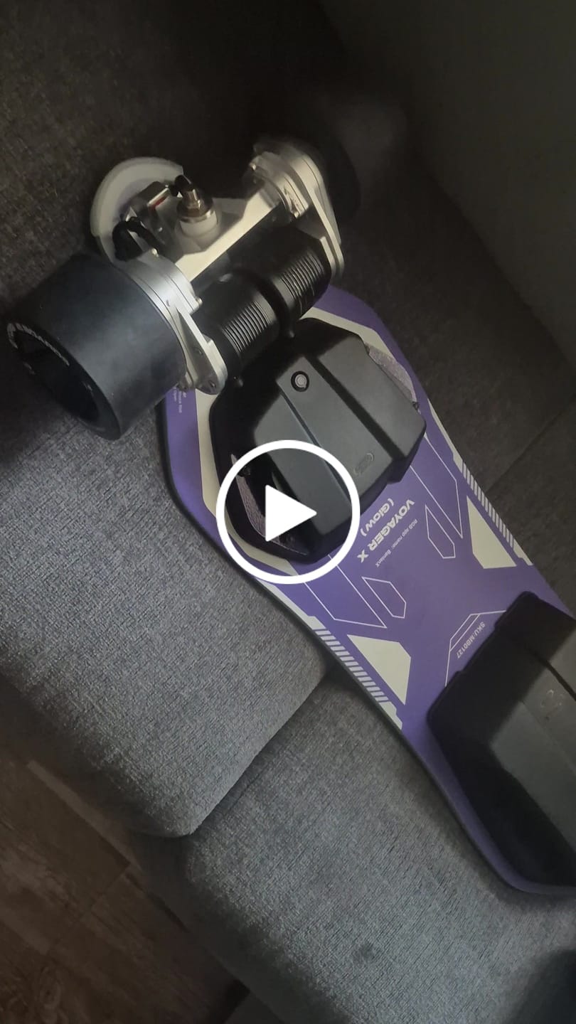Customer video review of MEEPO Voyager X Glow (RGB)