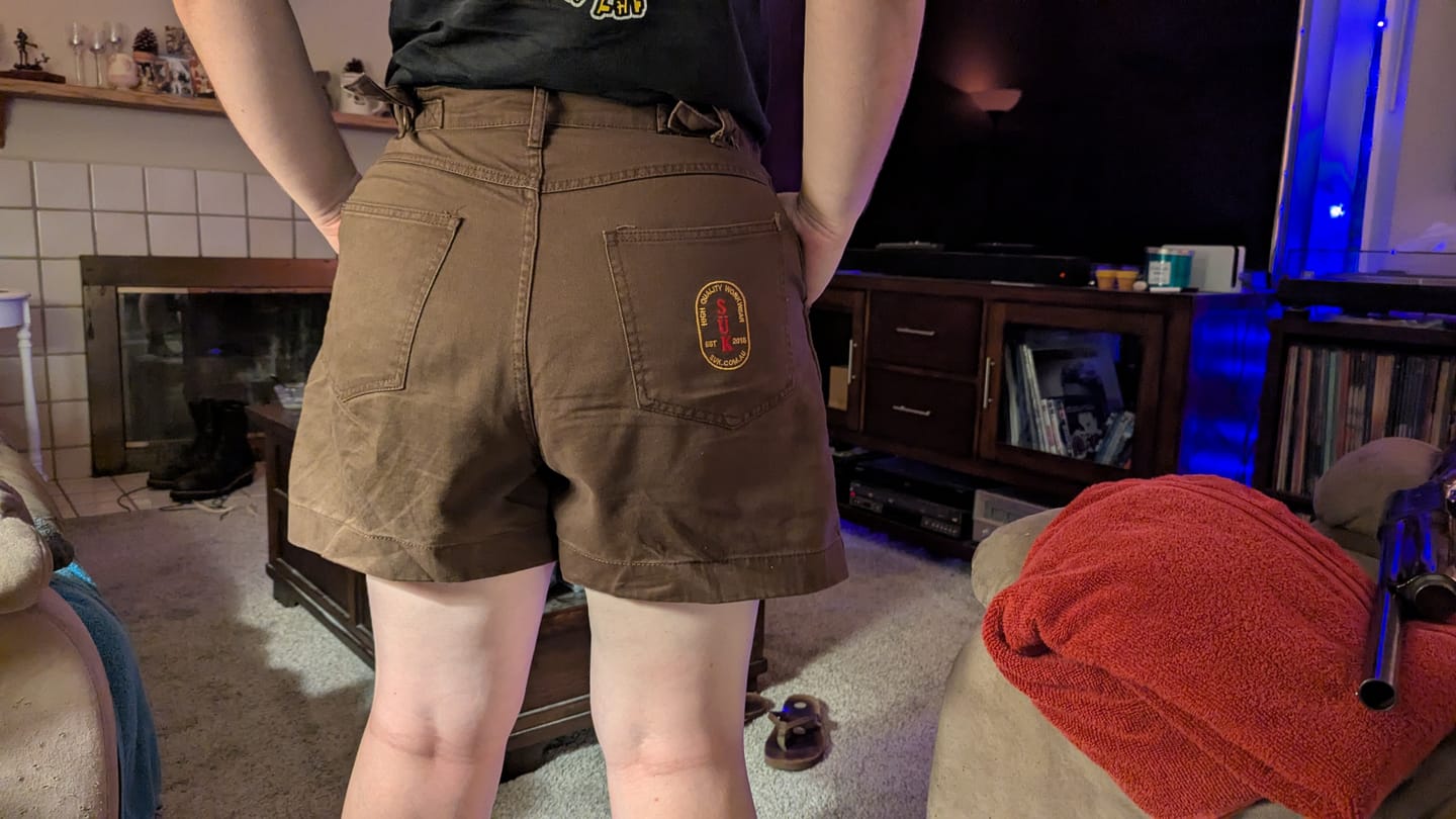 Customer photo review of Gunnee Shorts - Umber