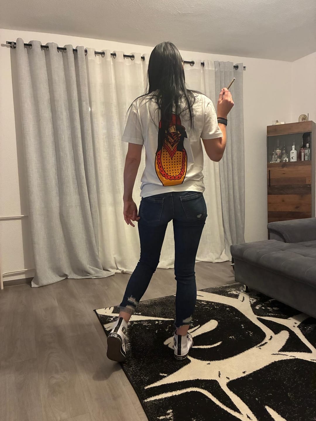 Customer photo review of Matryoshka Damen Oversized T-Shirt weiß by SAEBIS®