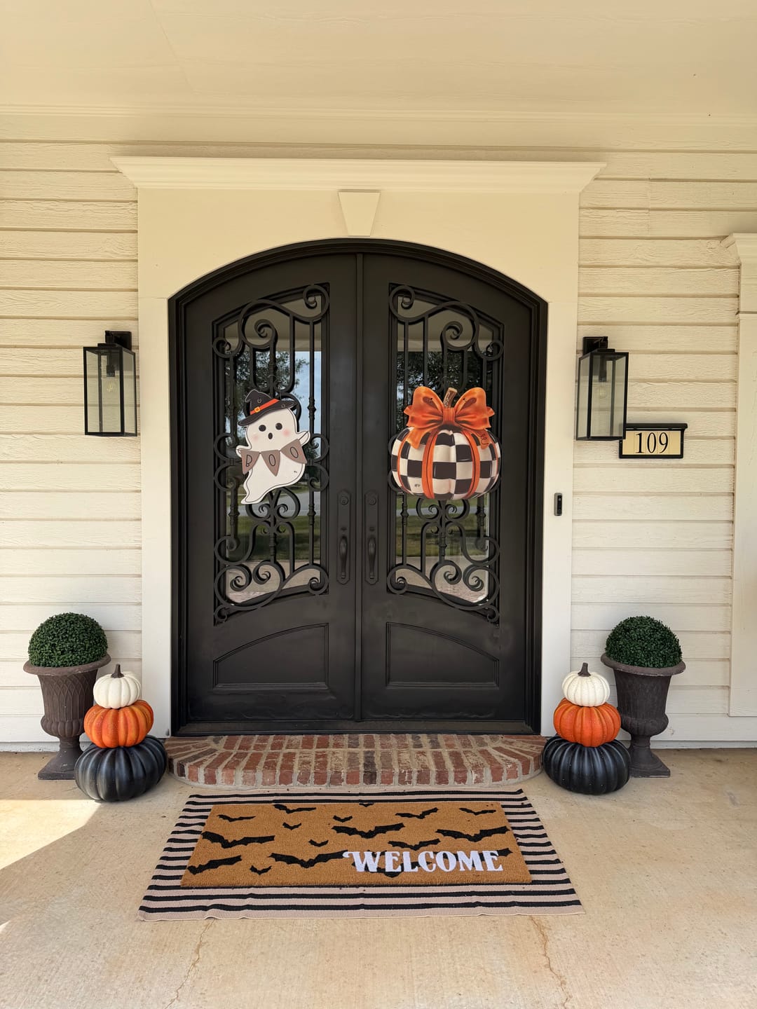 Customer photo review of Boo Banner Door Hanger