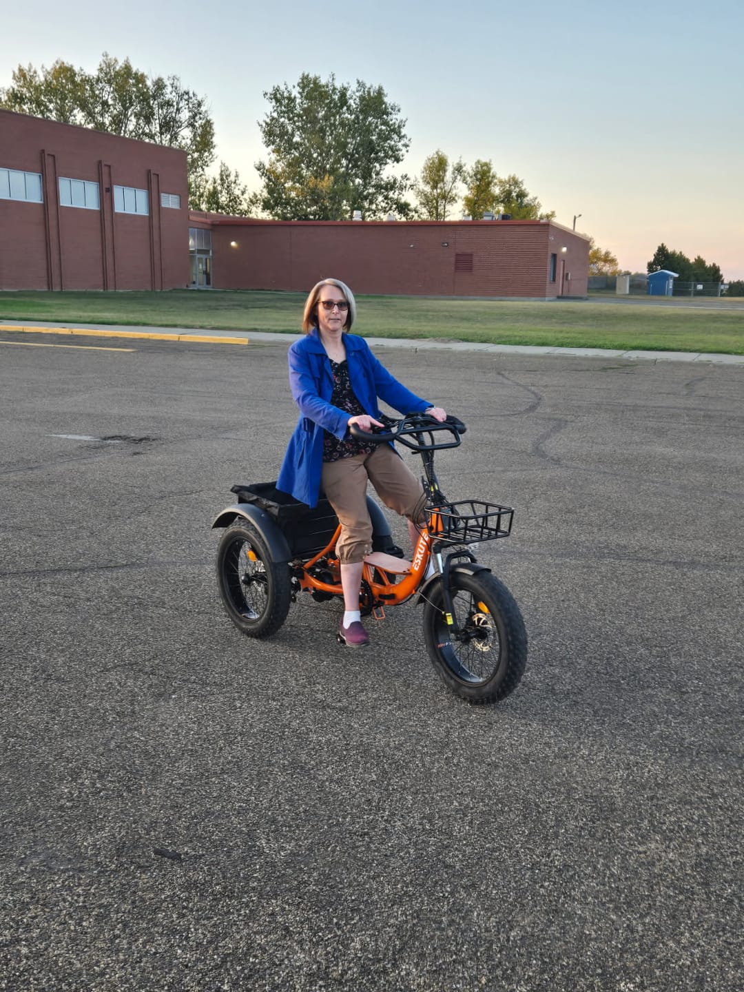 Customer photo review of Eskute® T300 Pro Folding Electric Trike with One-Button Reverse