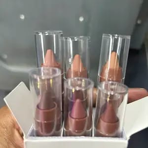 Customer photo review of Lunga Durata Rossetto Opaco Set 6 Pezzi Resistente All’Acqua