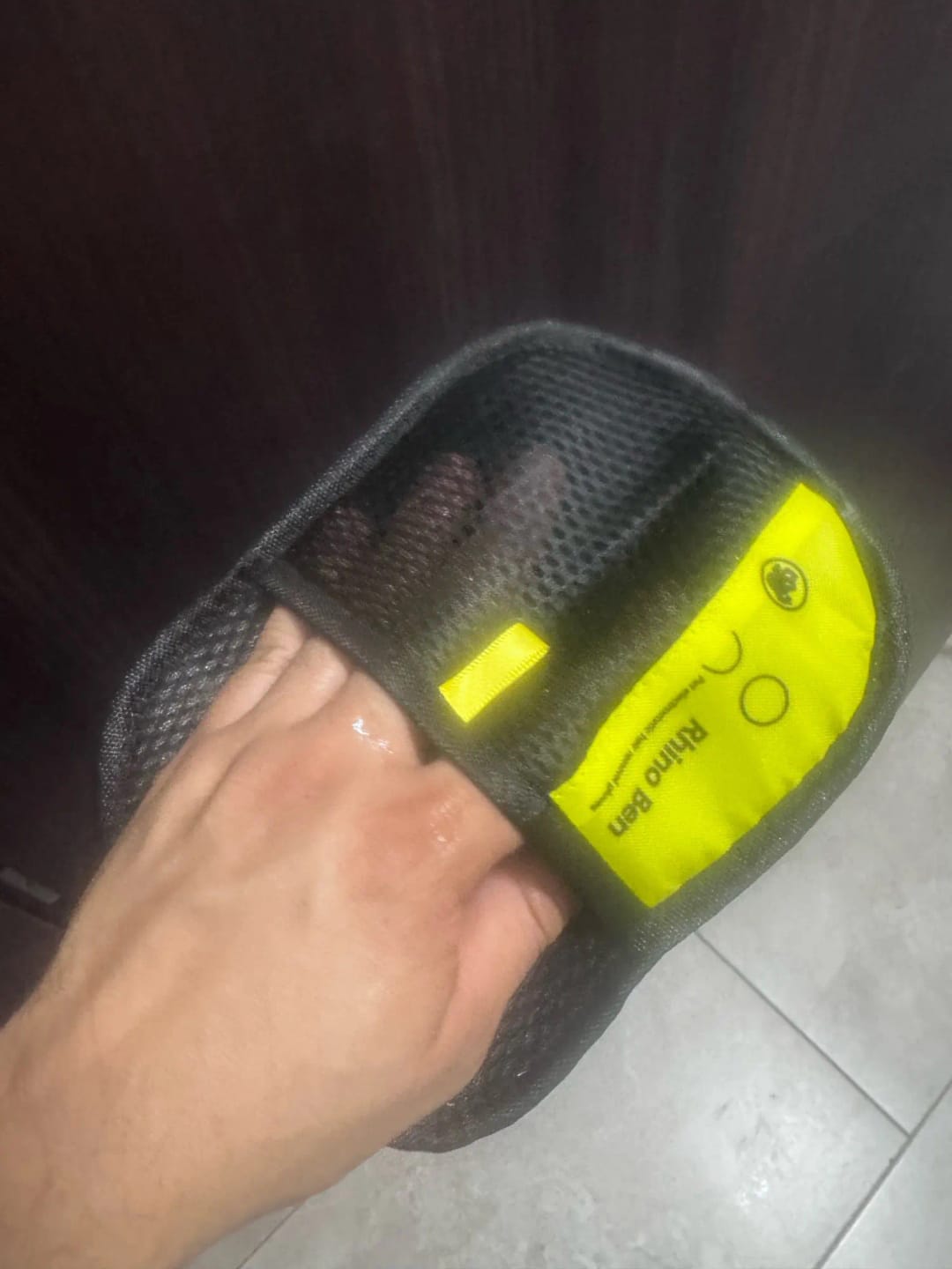 Customer photo review of StaticGrip Sihirli Kumaş & Evcil Hayvan Tüyü Temizleme Eldiveni