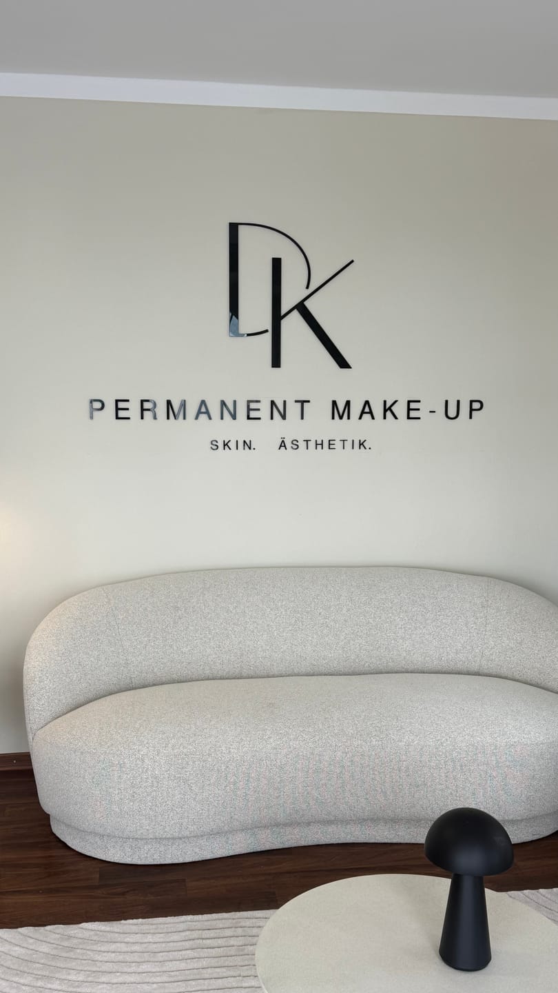 Customer photo review of 3D Logo Daniela Dk.BeautyLounge