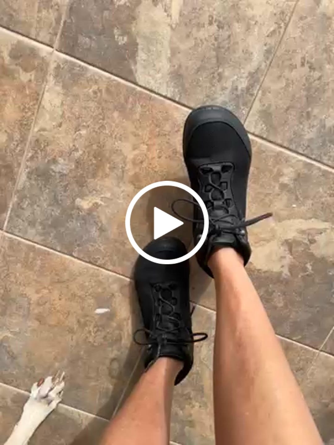 Customer video review of Brave Ⅰ - Zapatos Barefoot