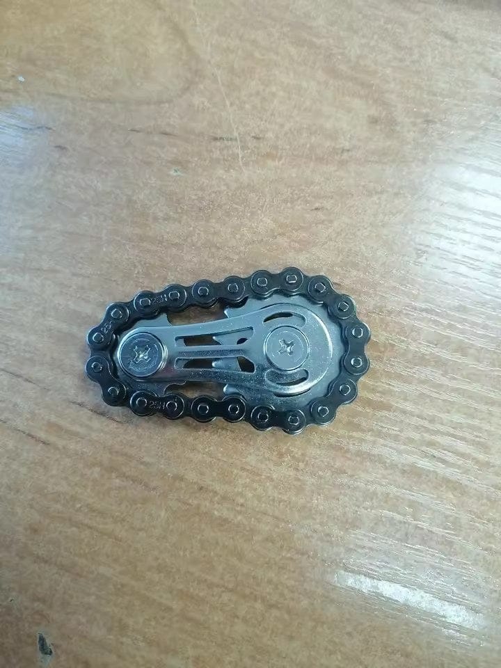 Customer photo review of Fahrradketten Finger Spinner Zappelspielzeug | Leise Fokushilfe Kinder Zahnrad Design