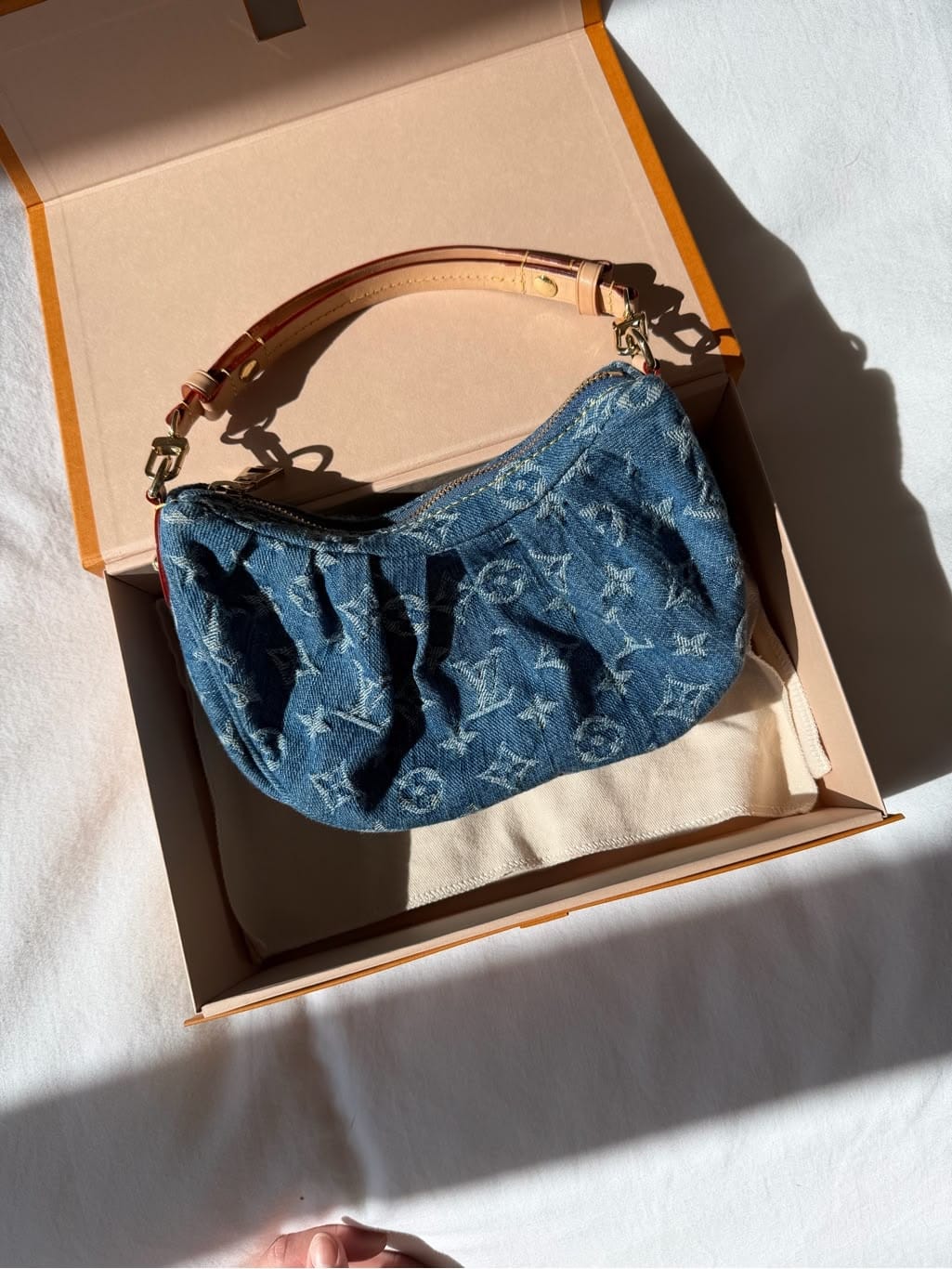 Customer photo review of Valley Pochette Bag