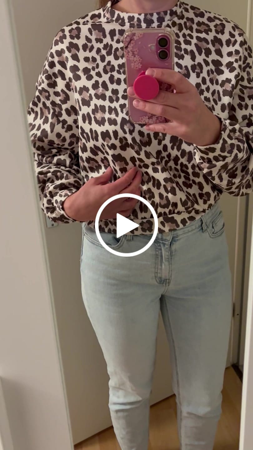 Customer video review of Butterstoff Pullover mit Crinkle Arm creme leo