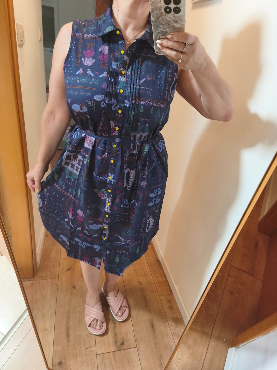 Customer photo review of שמלת לילי אירופה הקלאסית