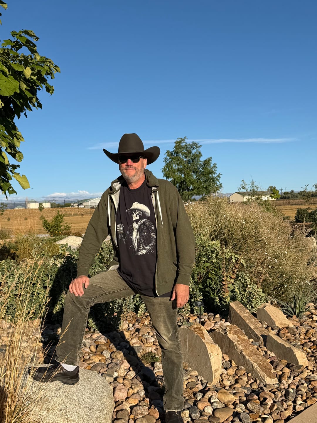 Customer photo review of Skeleton After Hour - Premium Heavyweight Tee