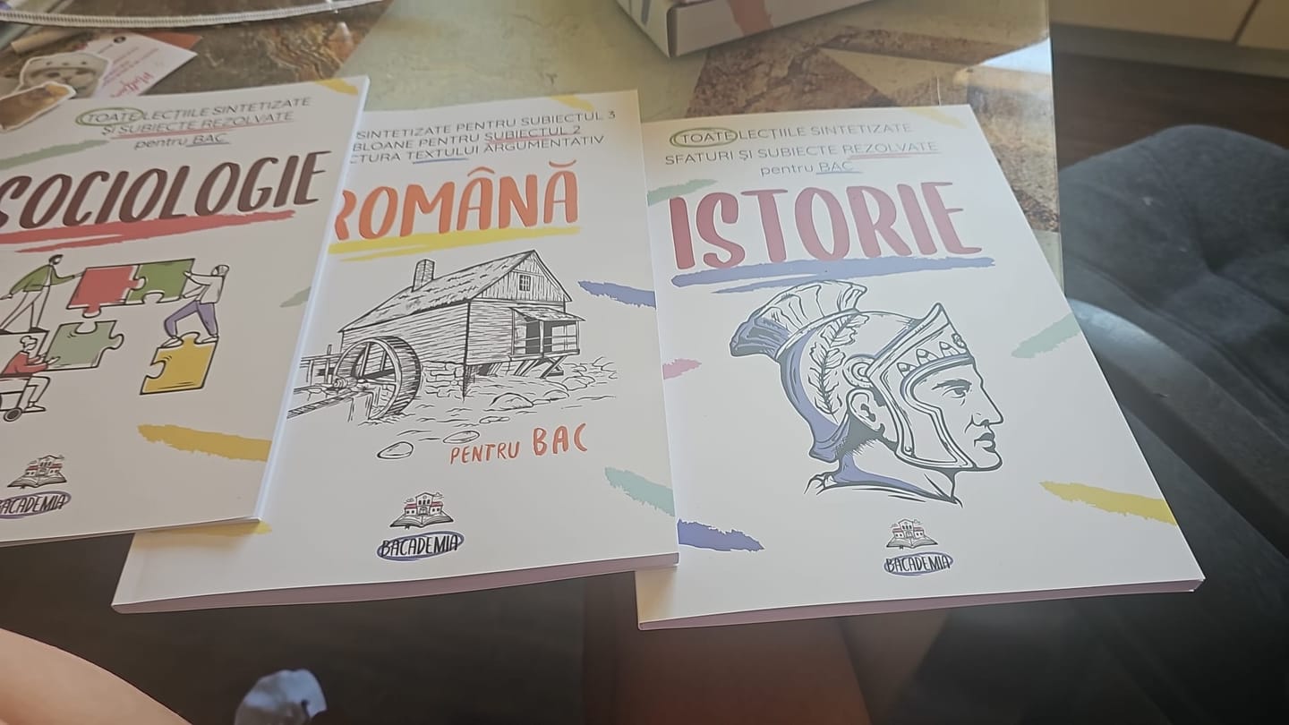 Customer photo review of Pachet Bacalaureat (Română + Istorie + Sociologie) Bacademia