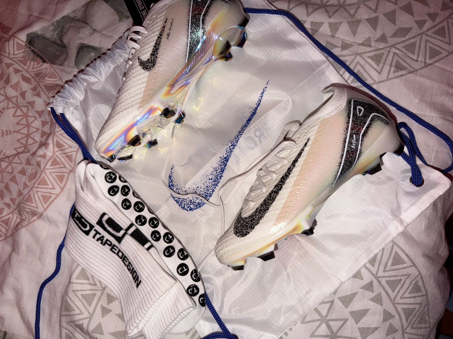 Customer photo review of Nike Vapor 16 FG - Blanc/Argenté