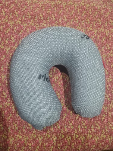 Customer photo review of Rido- Neck Travel Pillow