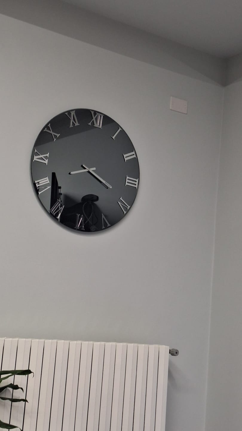 Customer photo review of Orologio da parete in vetro a specchio