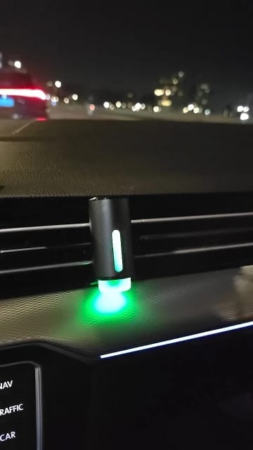 Customer photo review of AuraDrive | Car Scent Diffuser