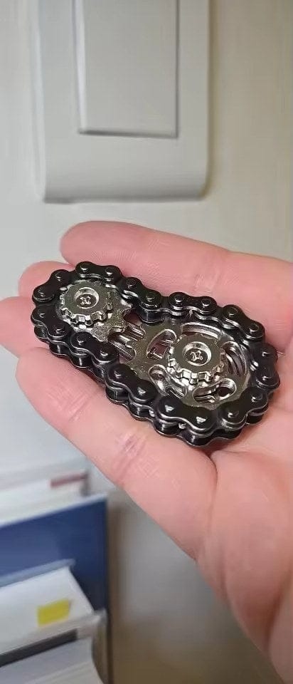 Customer photo review of Fahrradketten Finger Spinner Zappelspielzeug | Leise Fokushilfe Kinder Zahnrad Design