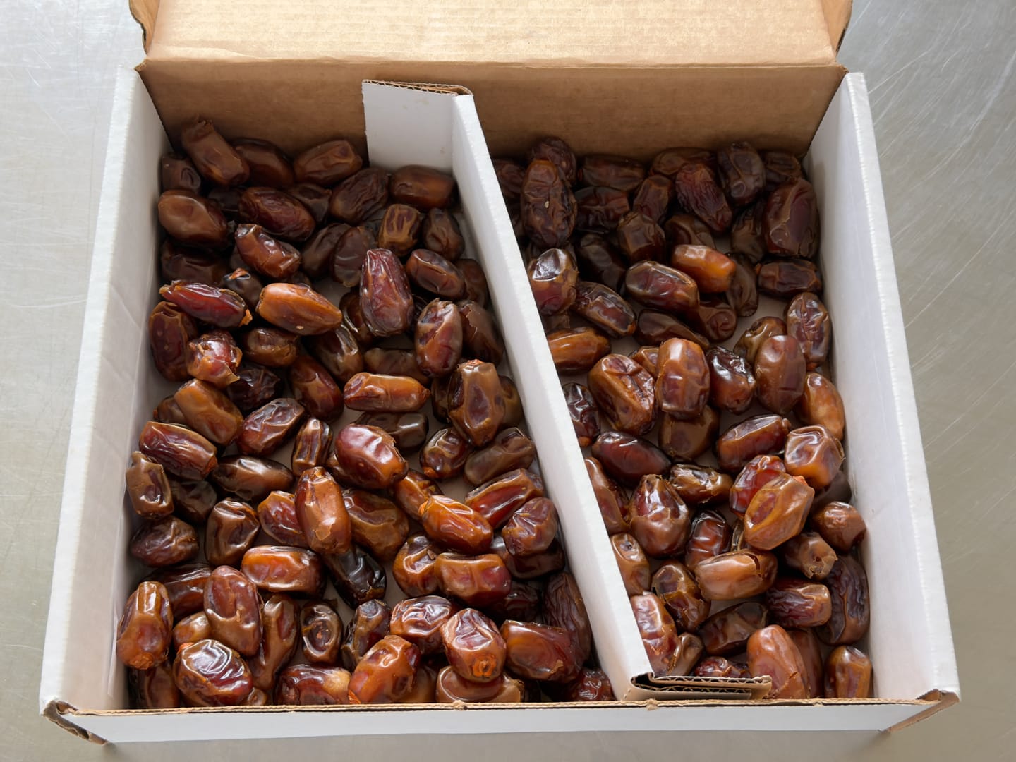 Customer photo review of Organic Mini Medjool Dates Box