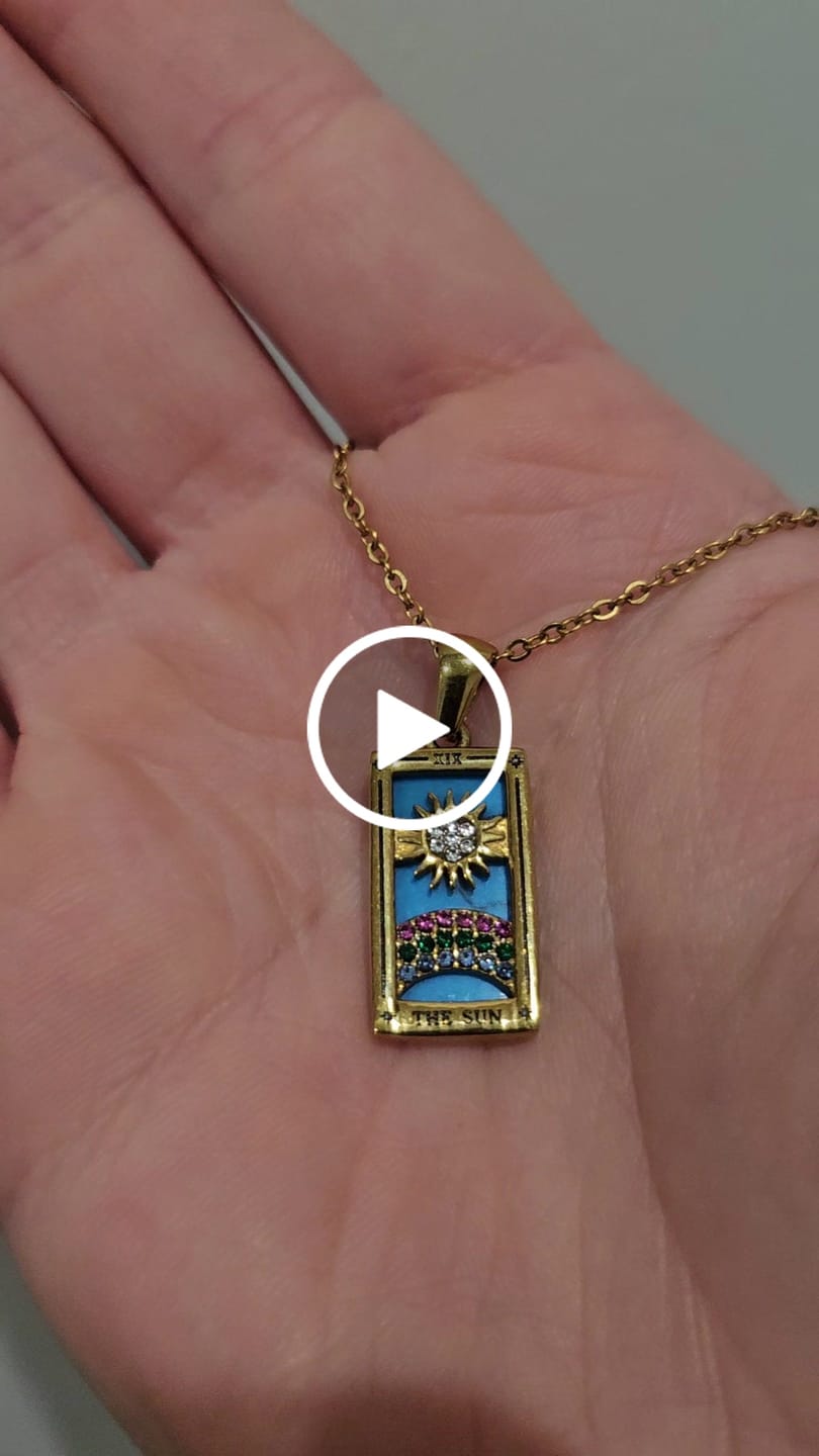 Customer video review of The Sun - Tarot Card Necklace