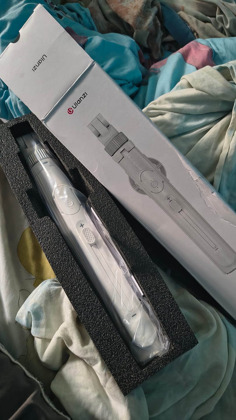 Customer photo review of Ulanzi TT88 4-in-1 Mode MagSafe Overhead Selfie Stick T111