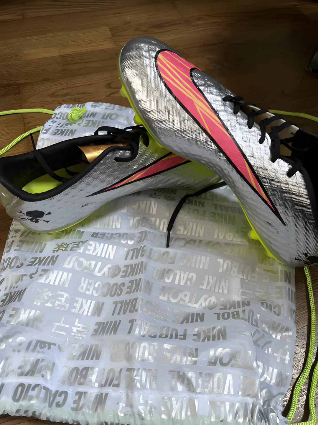 Customer photo review of Hypervenom Phantom 1 EIite FG Liquid Diamond