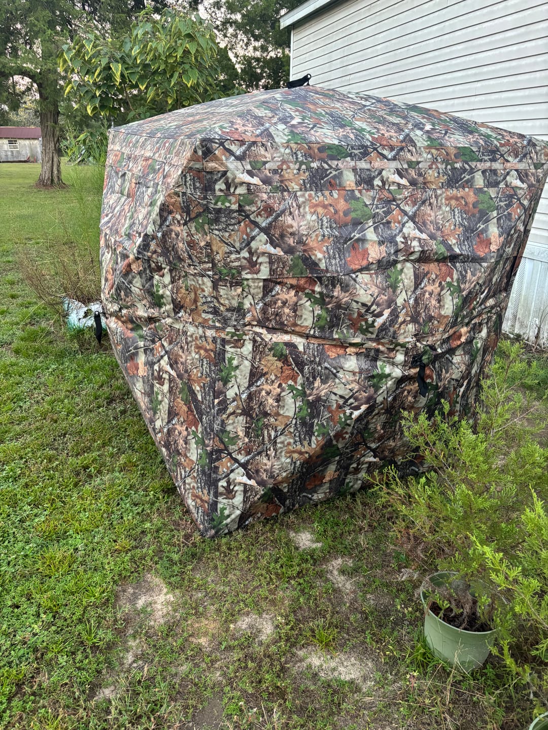 Customer photo review of VisX/VisMax 270 Degree 3 Full Panels See Through Hunting Blind and Rain Suit Bundle