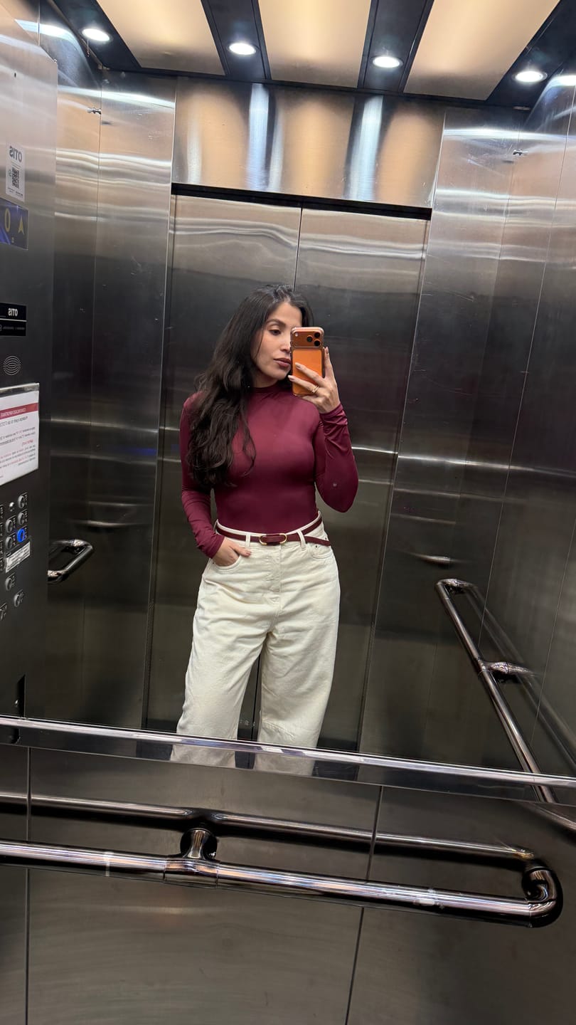 Customer photo review of Calça Jeans Balloon Baobá Bege Natural