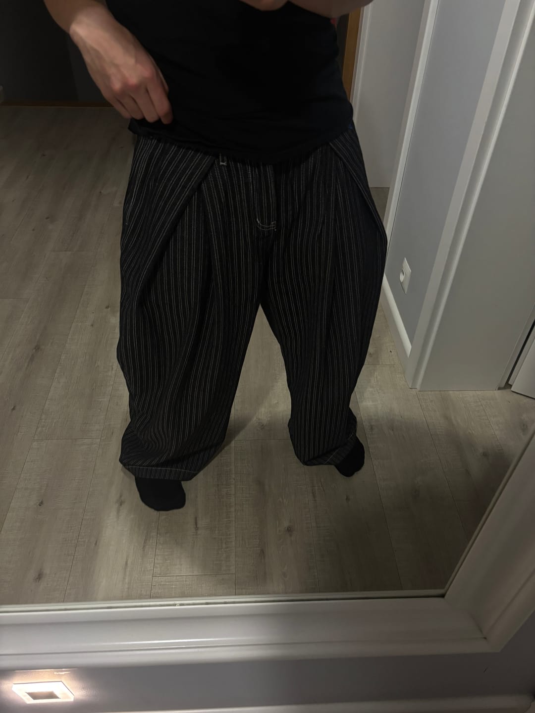 Customer photo review of Aelfric Eden Pinstripe Baggy Barrel Jeans