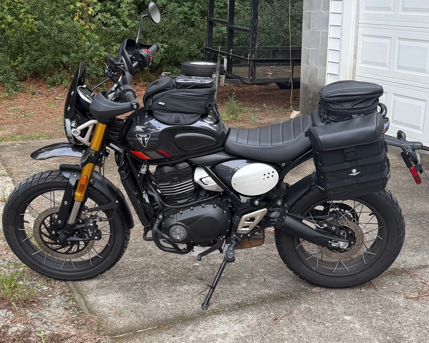 Customer photo review of 15L - Incognito Quick-Mount Medium Triumph Scrambler 400 X Solo Saddlebag (Left Only)