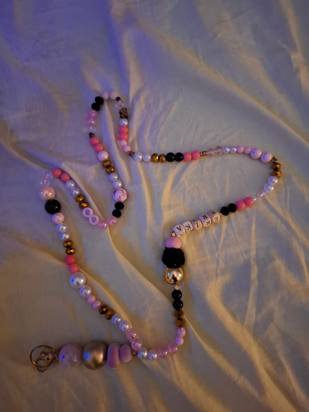 Customer photo review of Portachiavi Lungo da collo di perle fatto a mano 🤎🩷 Rosa e oro