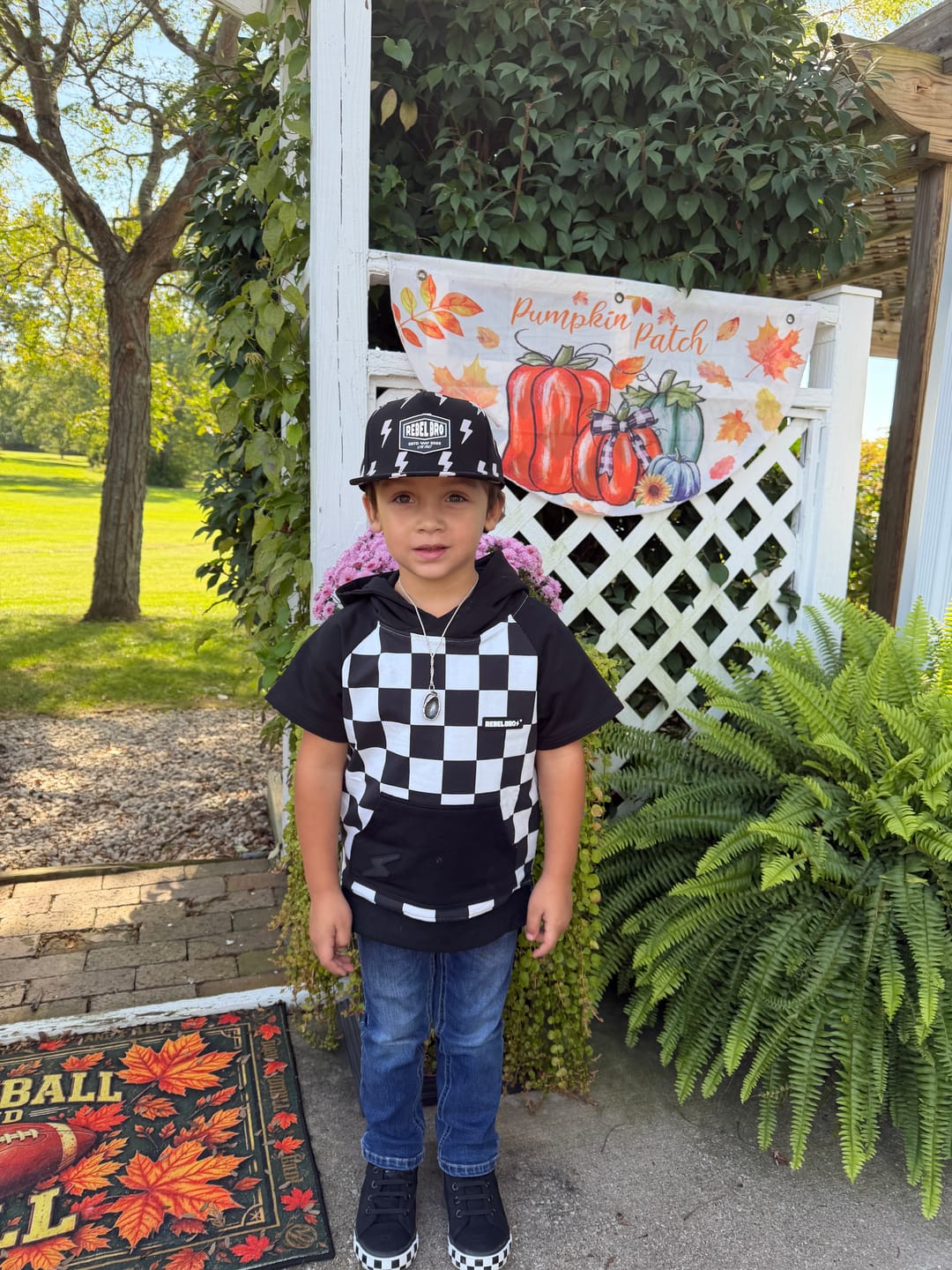 Customer photo review of SK8TR Hi-Top Shoe in Black