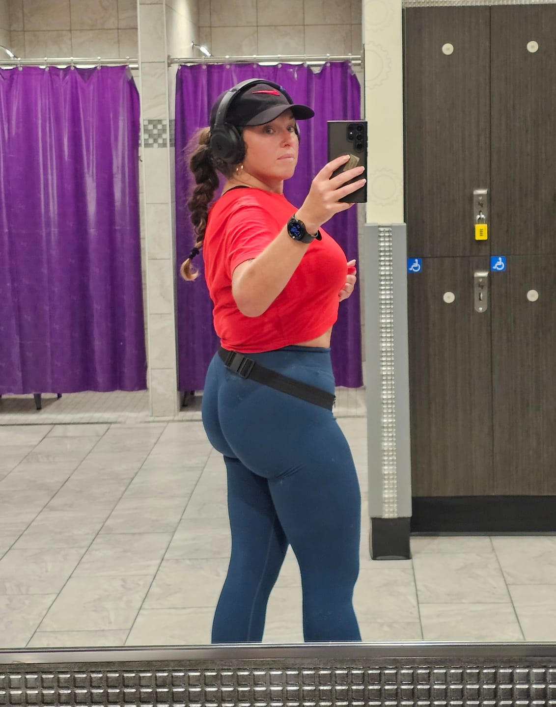 Customer photo review of Flexura Leggings