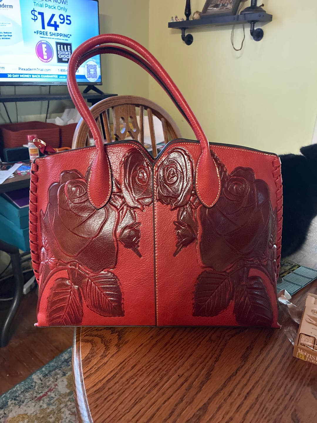 Customer photo review of Retro Embossed Handbag Chinese Style Large Capacity Crossbody Bag