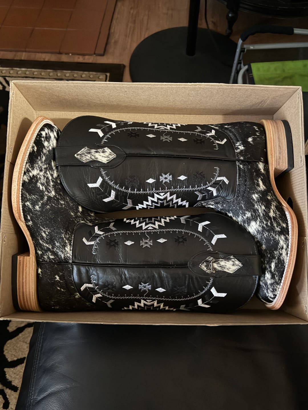 Customer photo review of Genuine Cowhide Boots - Square Toe