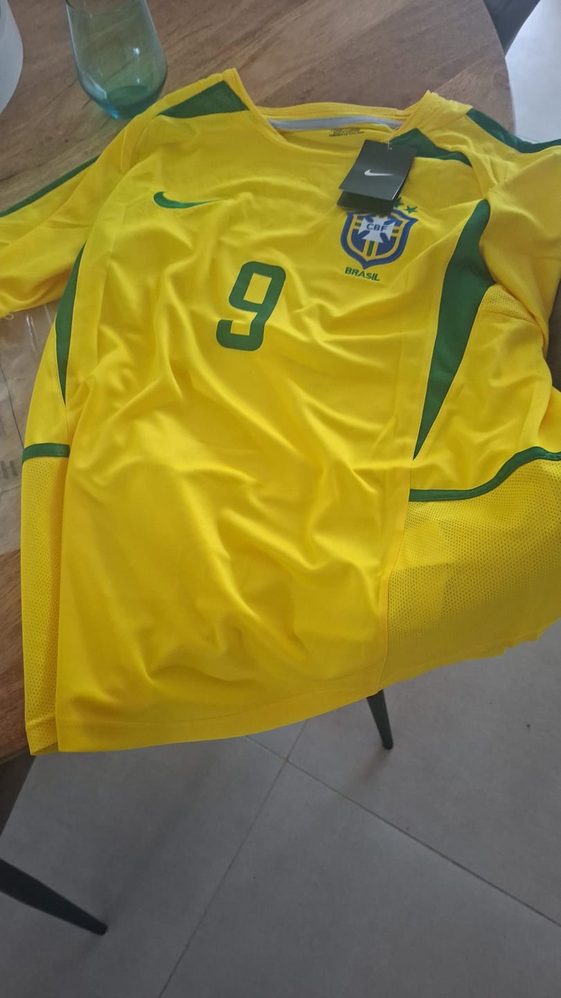 Customer photo review of 2002 Brazil home retro kit