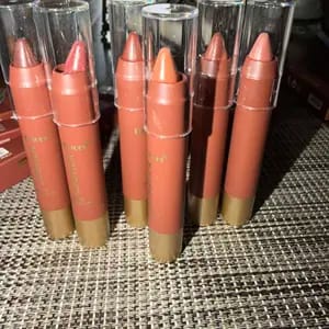 Customer photo review of Lunga Durata Rossetto Opaco Set 6 Pezzi Resistente All’Acqua