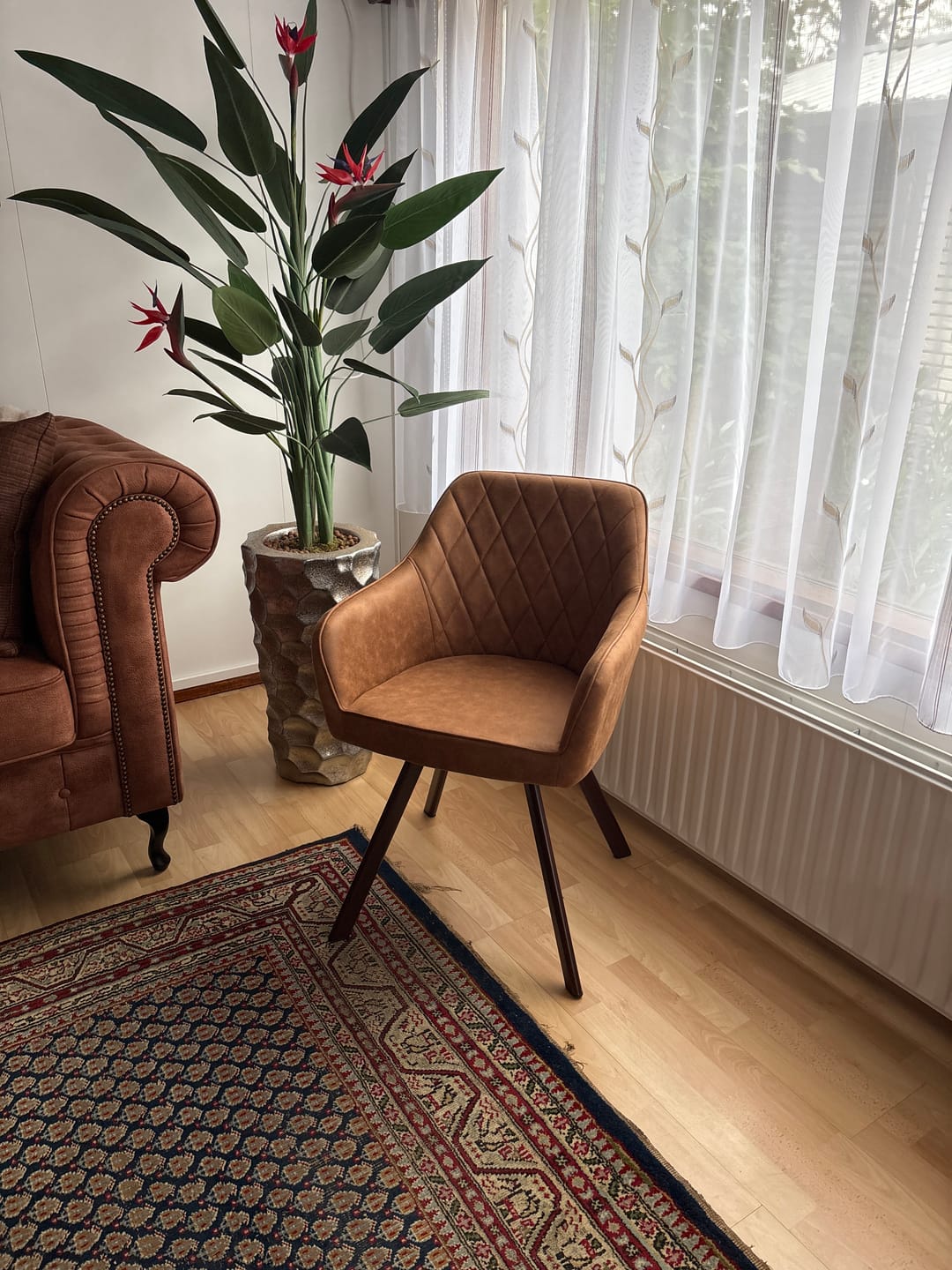 Customer photo review of Brione Draaibare Eetkamerstoel - Cognac