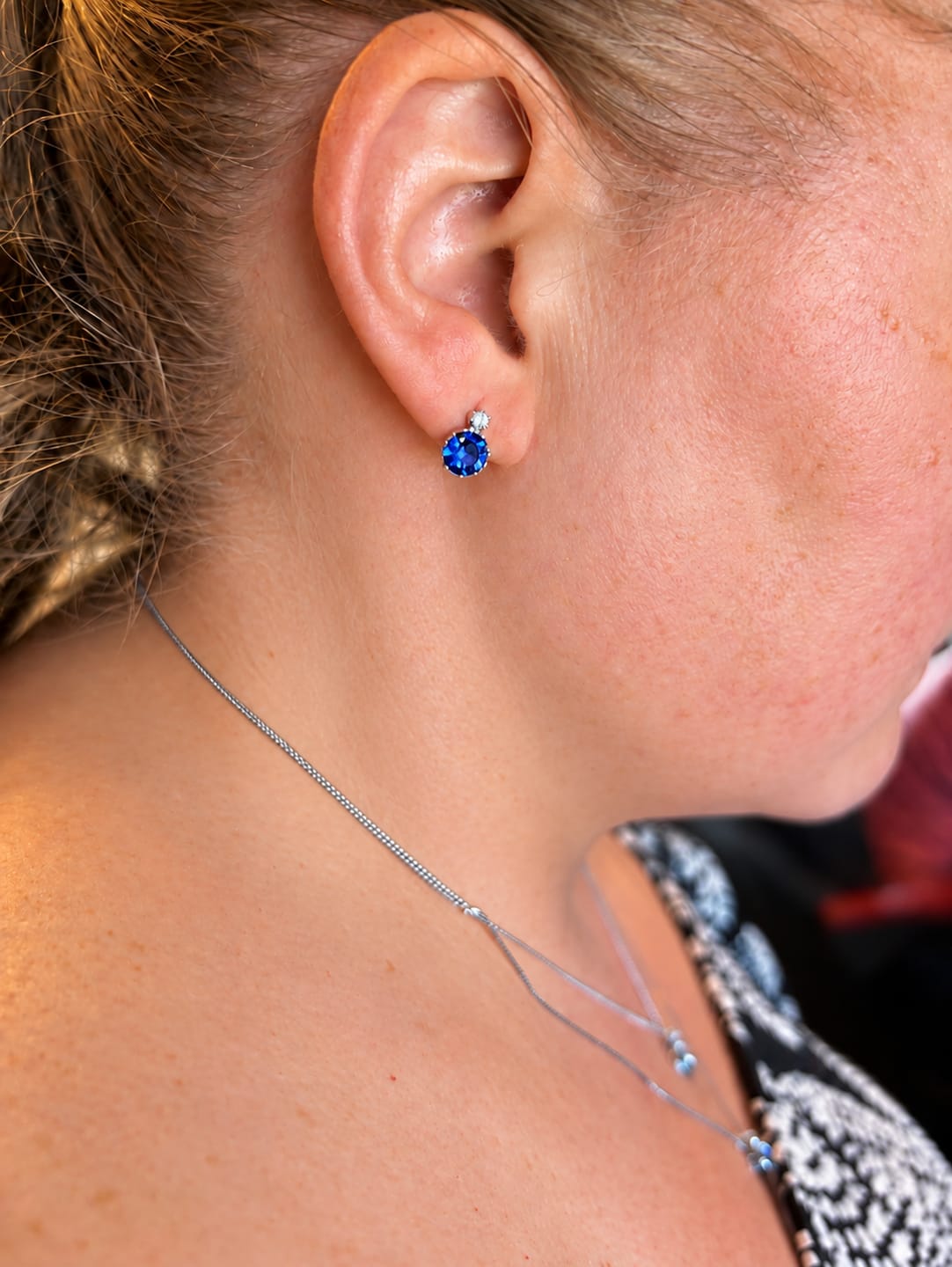 Customer photo review of 3-Piece Sapphire Blue Crystal Jewellery Gift Set