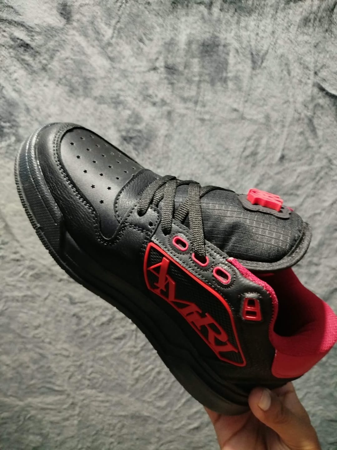 Customer photo review of Tenis Amiri 2453 Blanco Gris 1.1 Premium
