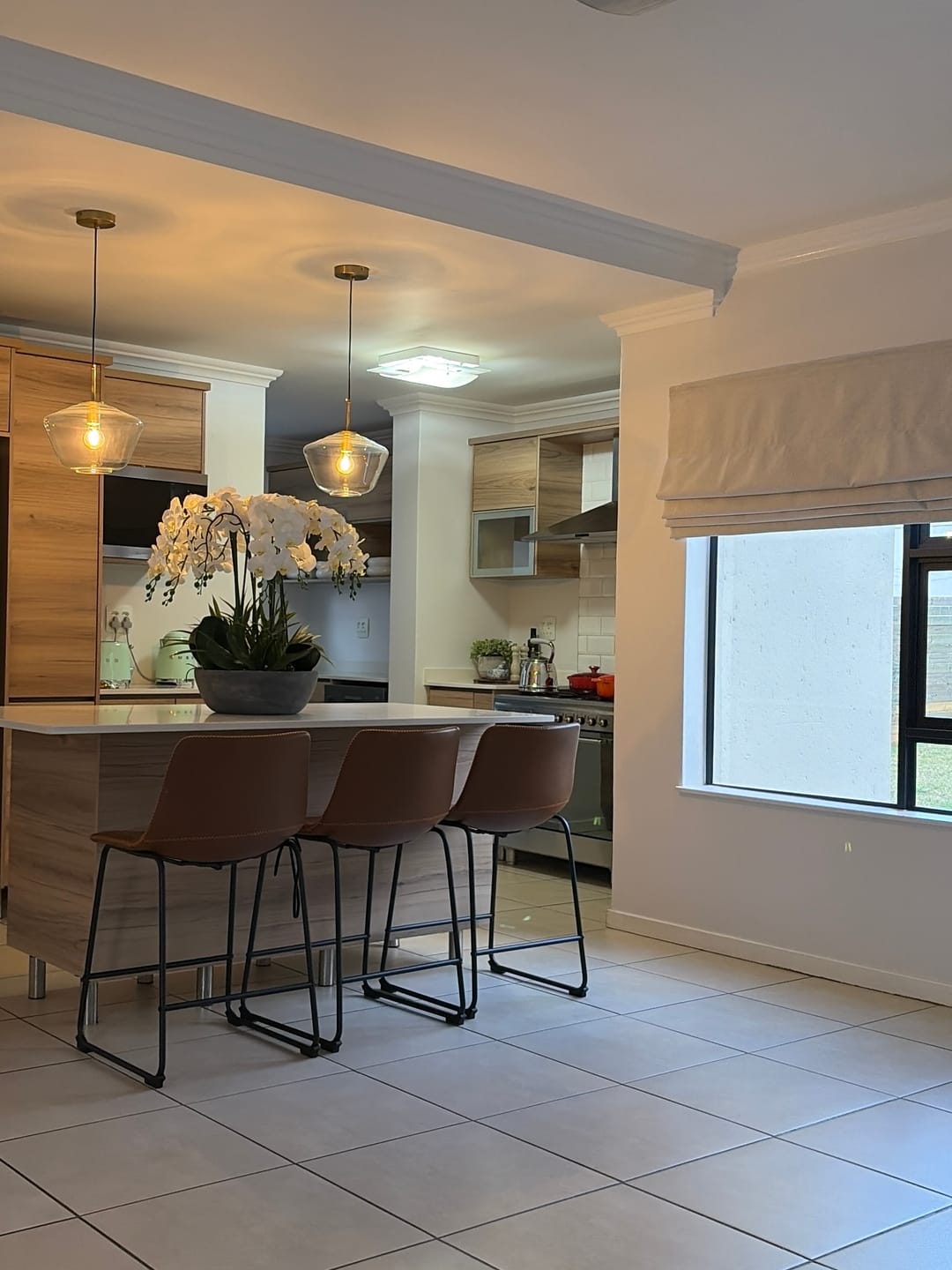 Customer photo review of Vetra Style 2 Clear Glass and Gold Pendant Light