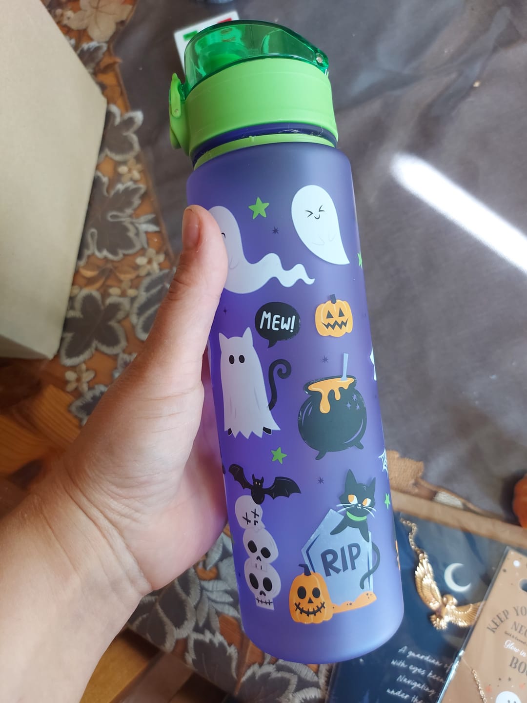 Customer photo review of Spooky Trinkflasche Summerween 600 ml – Pop Top Wasserflasche