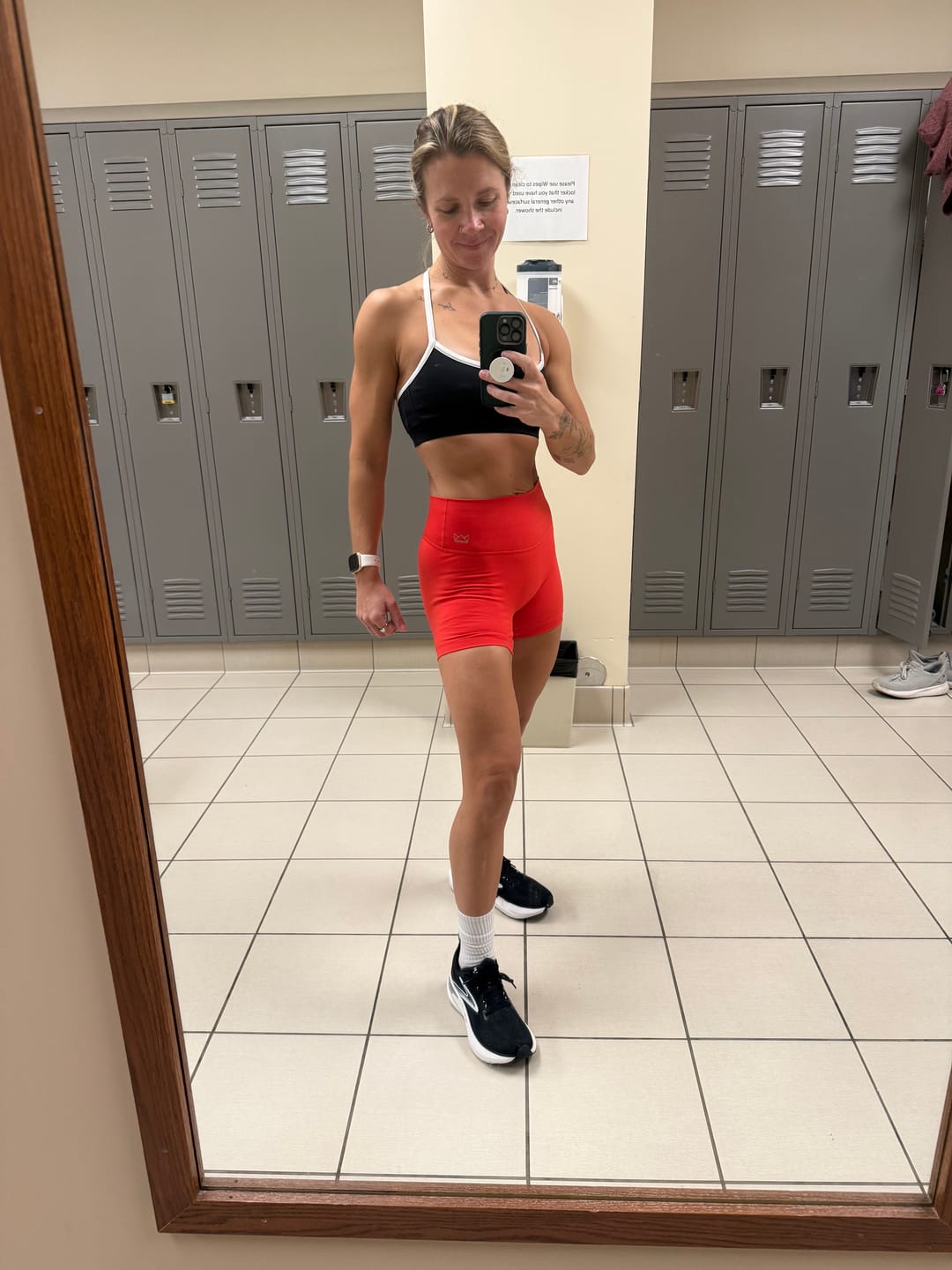 Customer photo review of BOLD 4.5" Performance Short