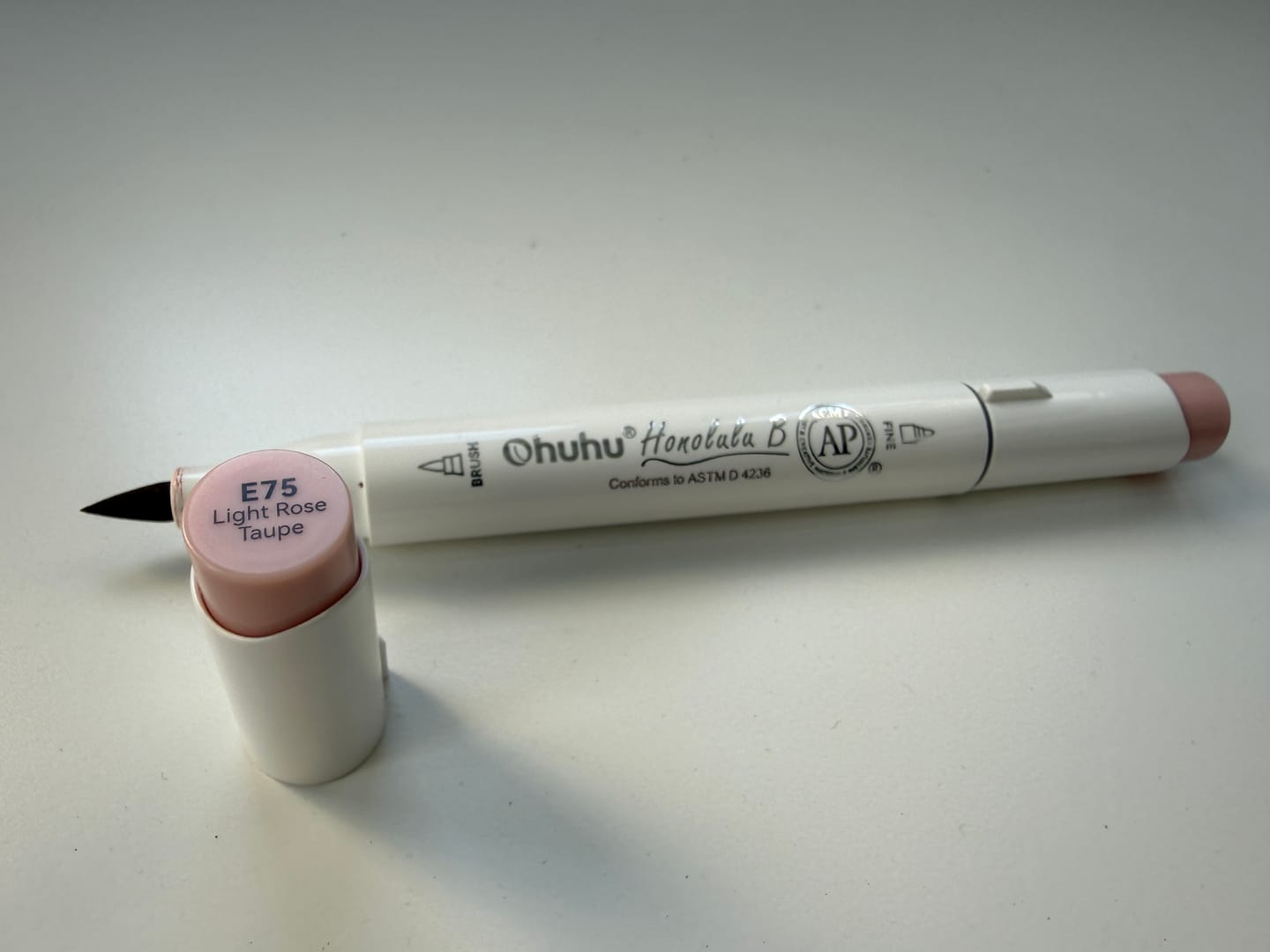 Customer photo review of Ohuhu Honolulu B R26 / E75 Individual Marker, Brush & Fine