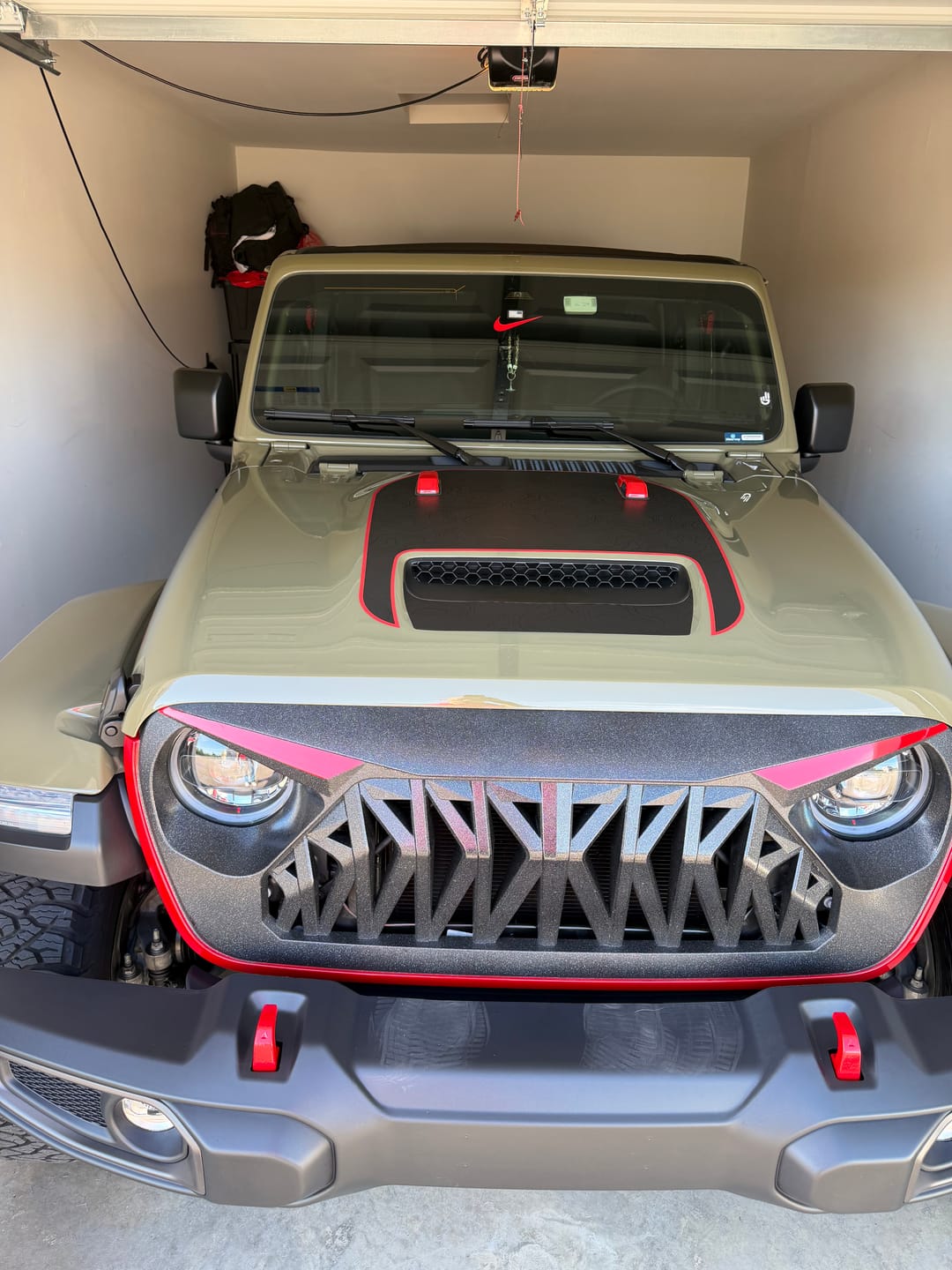 Customer photo review of Hood Graphic for Wrangler 392