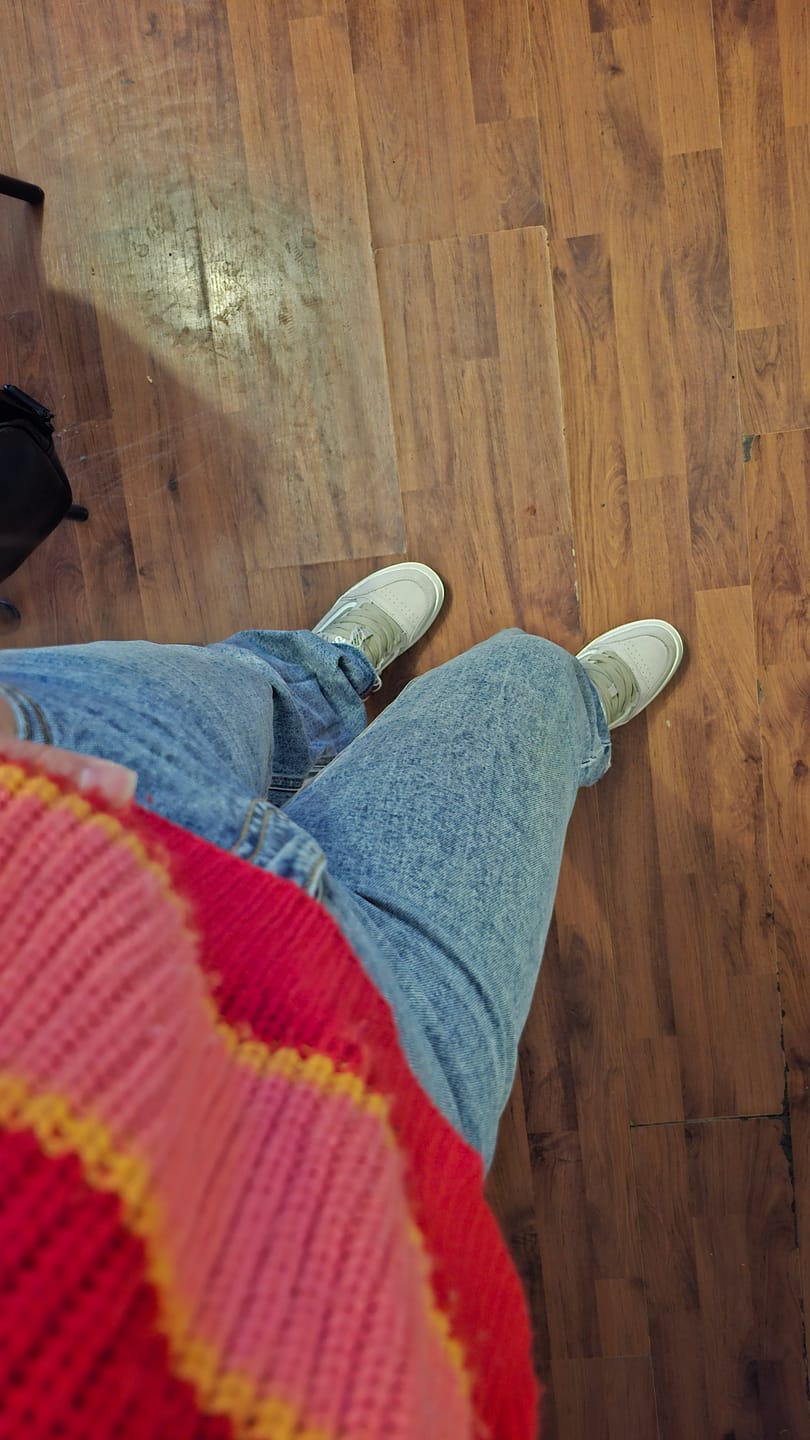 Customer photo review of Zapatillas Vans Hylane Mujer Gris