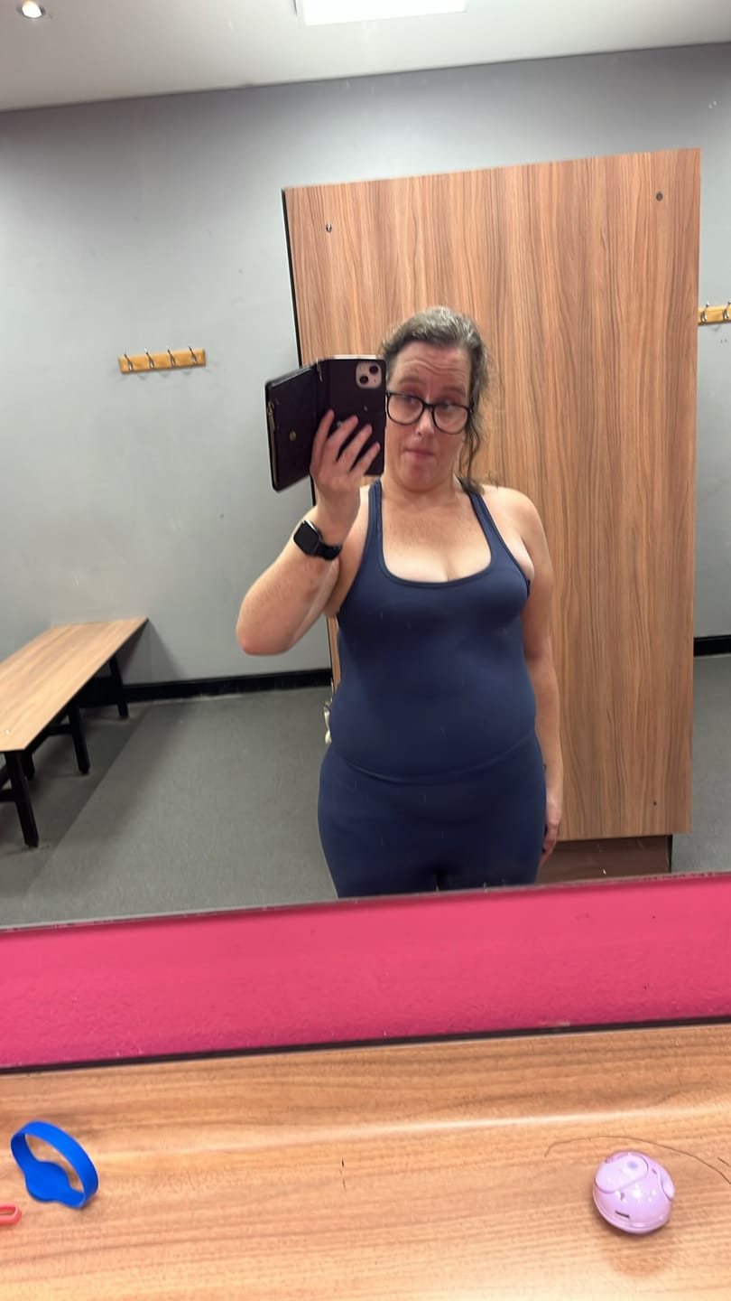 Customer photo review of Core High-Waisted Leggings