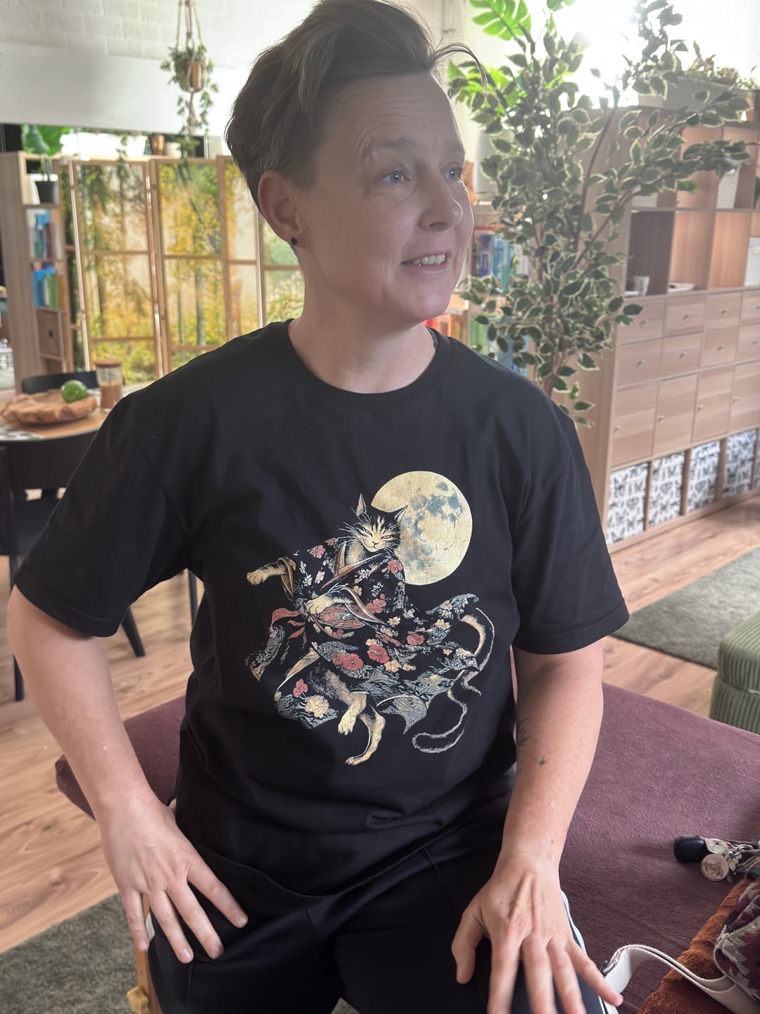 Customer photo review of Floating World