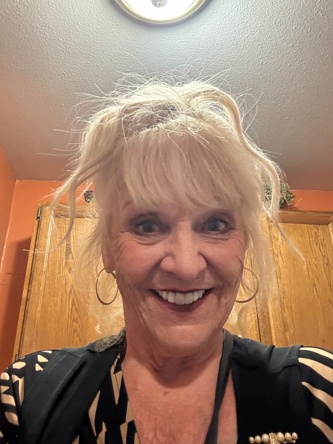 Customer photo review of Synthetic Messy Bun Hairpiece Scrunchie